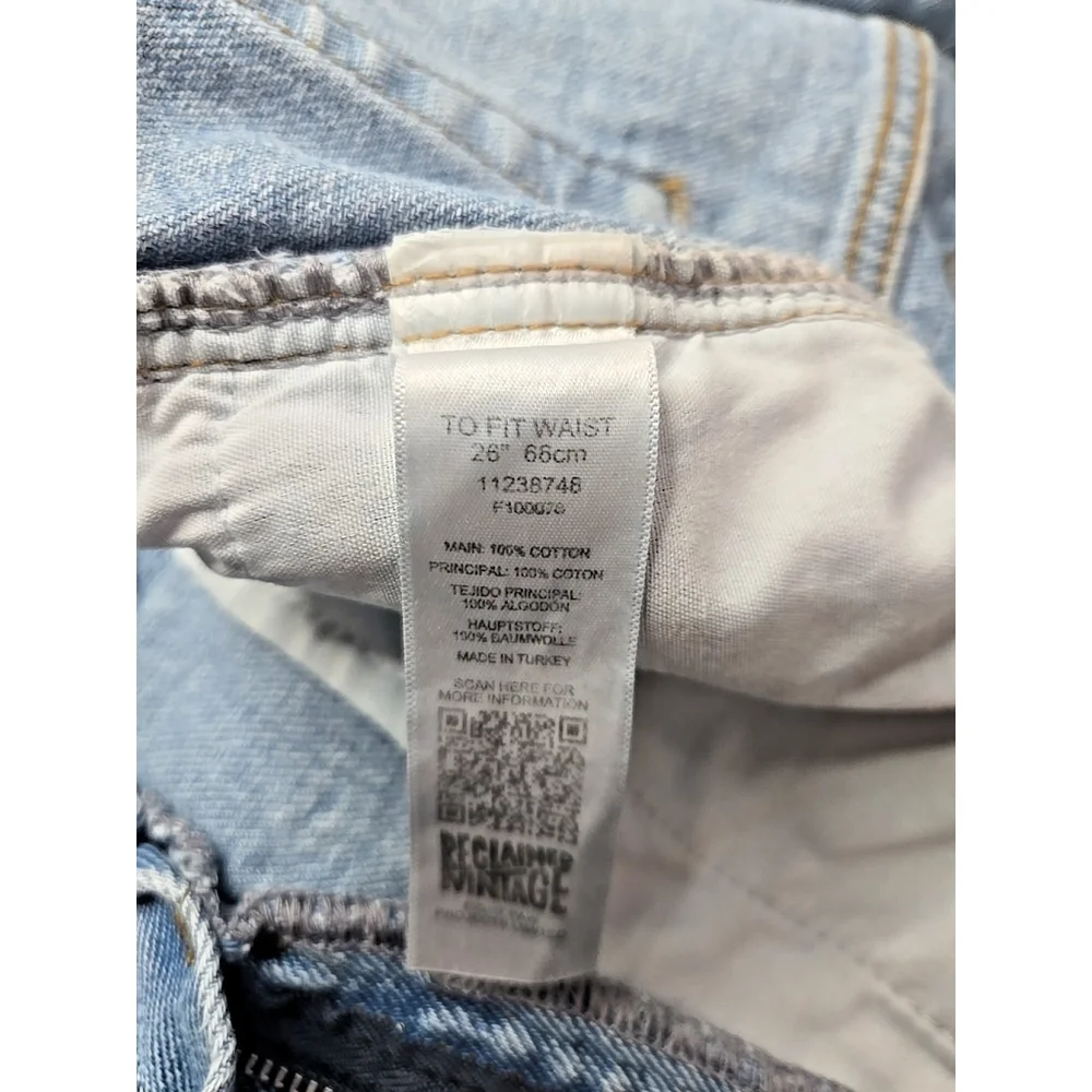 Reclaimed Vintage Sz 26 High Rise Cotton Denim Cuffed Shorts Light Wash Mom Fit